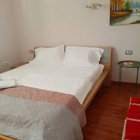 Julio Tirana Center Apartment Exterior photo